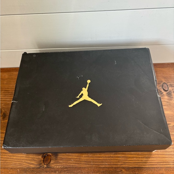 Jordan 11 comfort low size 6Y - Picture 6 of 8